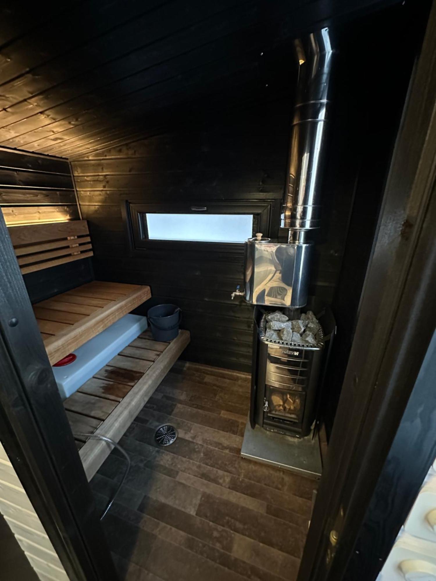 Aurora Forest Lodge ロヴァニエミ エクステリア 写真